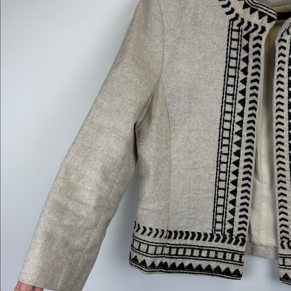 Ann Taylor Linen Blend Open front Blazer Jacket Aztec Embroidered Size 10 - Picture 5 of 9